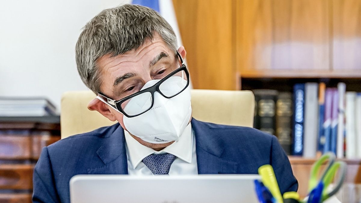 Komentář: Vláda zkouší, co vydrží český člověk